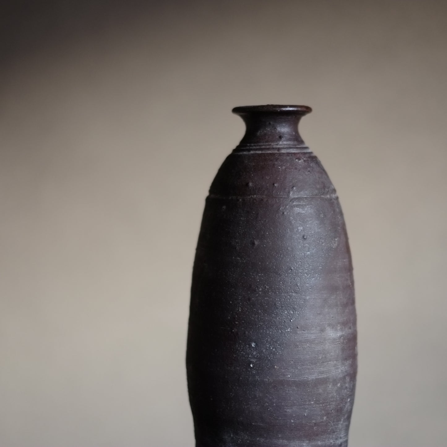 時代　琉球南蛮徳利　鬼の腕　(琉球王国時代　18〜19世紀）