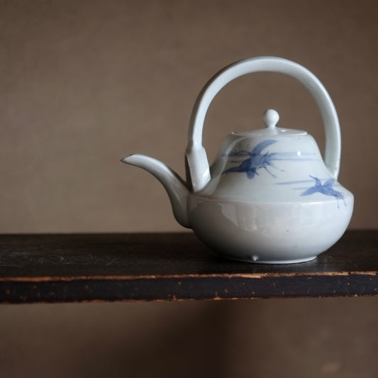 時代 鶴松文染付銚子 (江戸時代 18-19世紀)