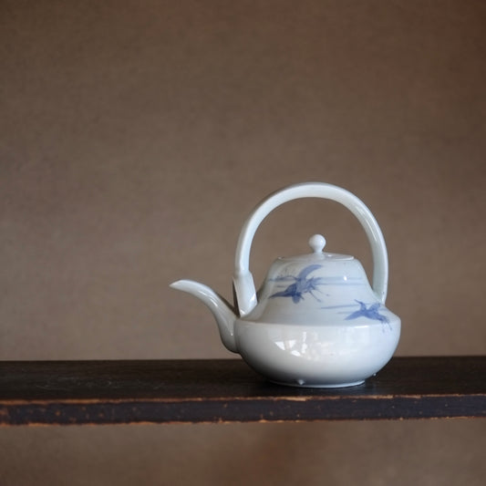 時代 鶴松文染付銚子 (江戸時代 18-19世紀)