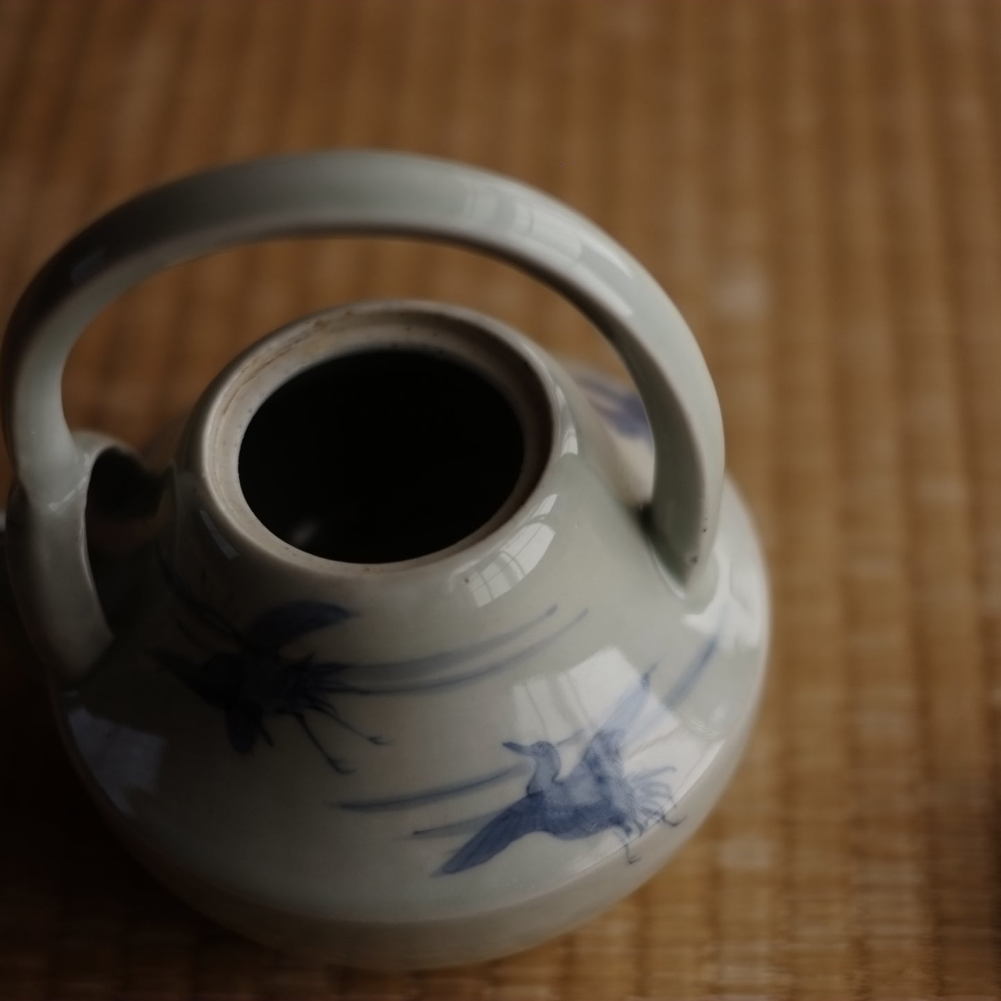 時代　鶴松文染付銚子　　(江戸時代　18-19世紀)