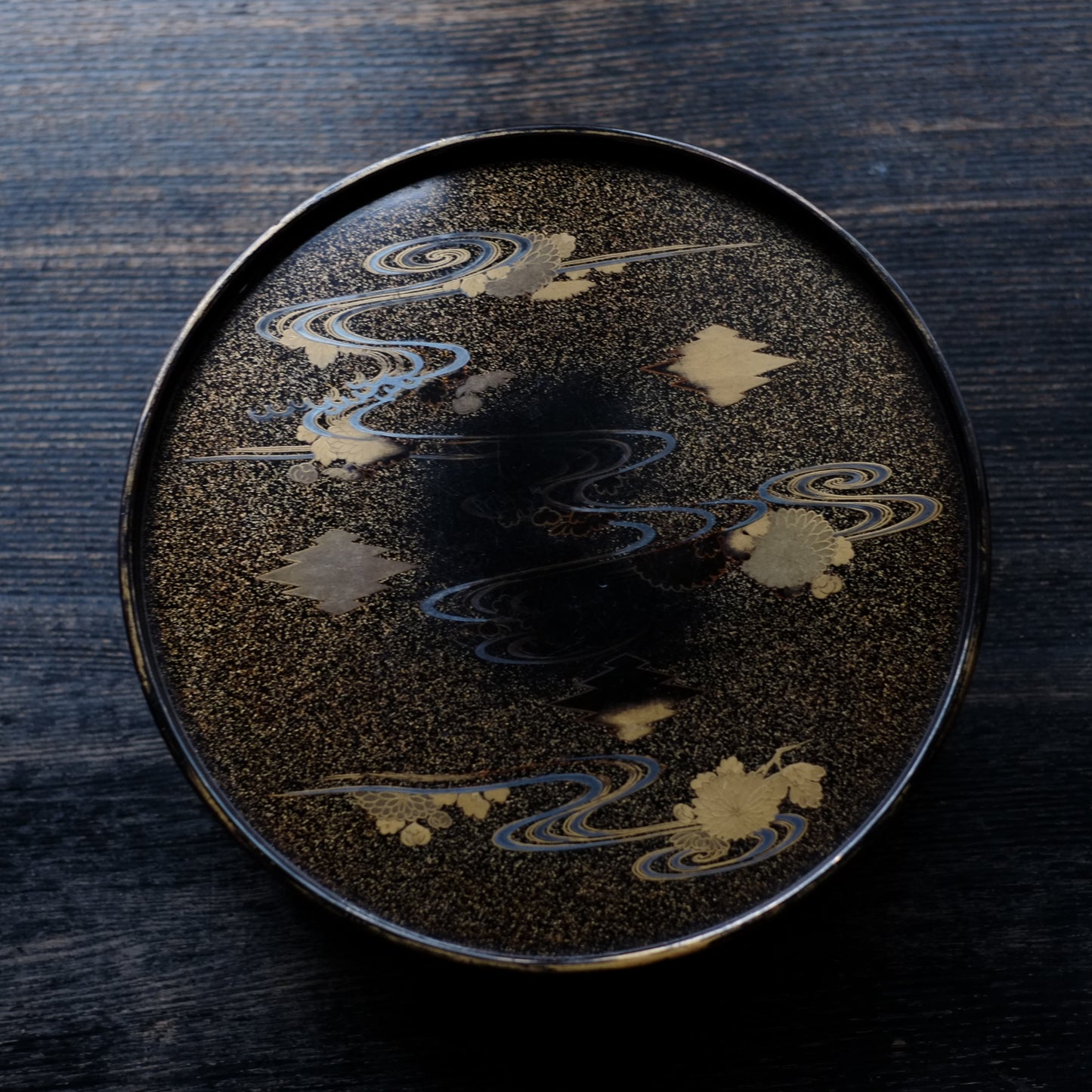 時代　梨地流水蒔絵丸香盆(19世紀)