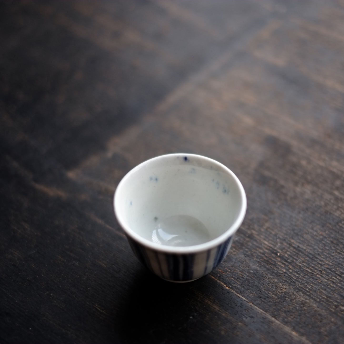 時代　白磁染付縞盃　(明治期頃)