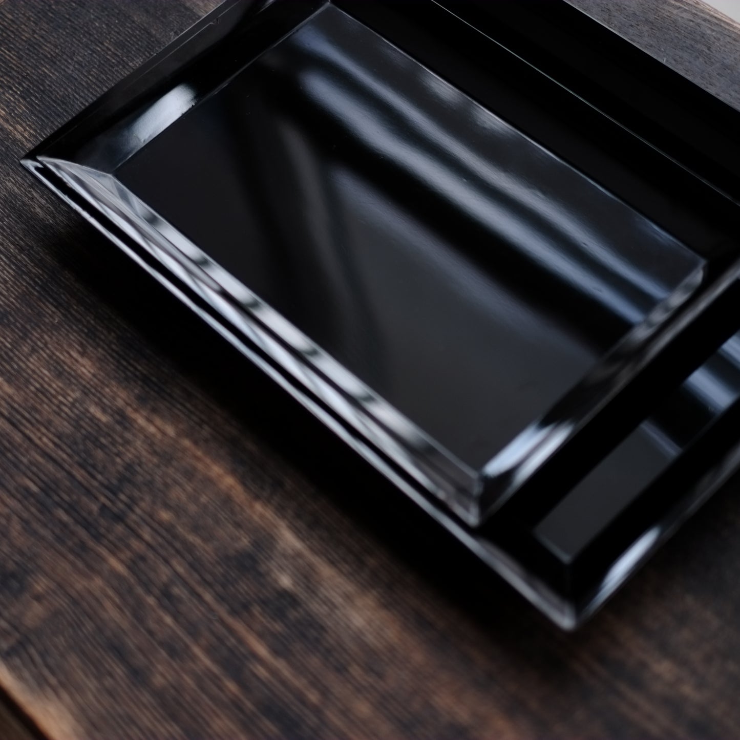 時代　黒漆真塗 裏総梨地 長角盆 対　大・小セット(19–20世紀)