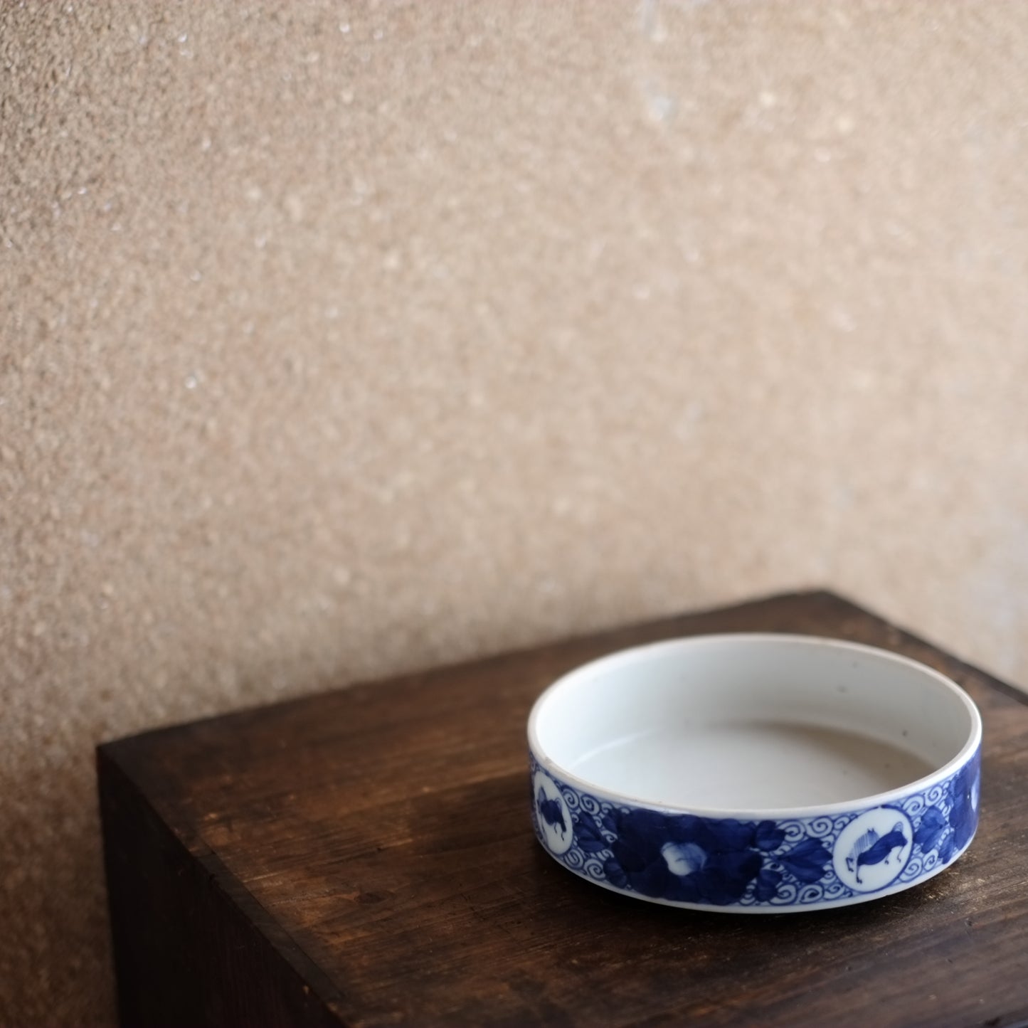 時代　馬文染付丸鉢　(江戸時代19世紀)