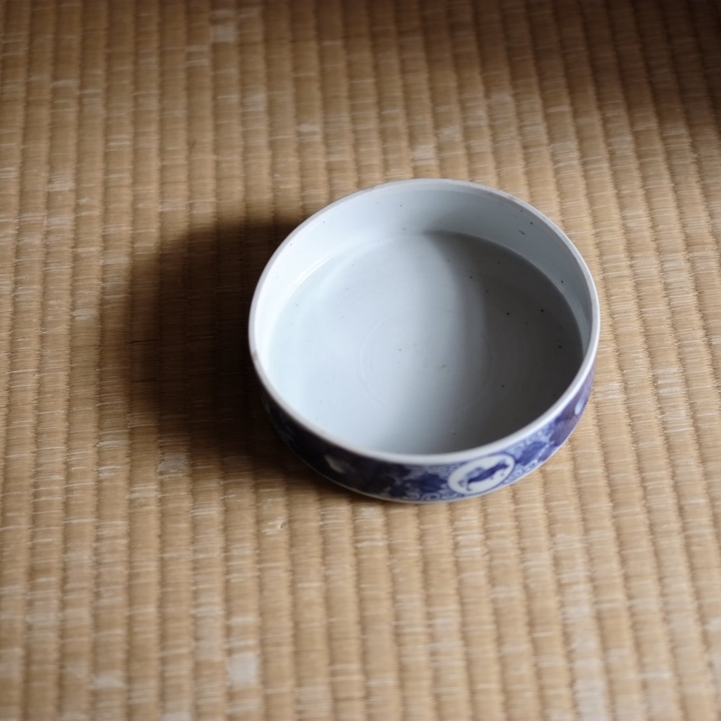 時代　馬文染付丸鉢　(江戸時代19世紀)