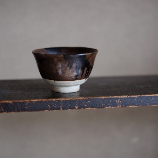 時代　美濃　椿手小服茶碗(江戸前期)