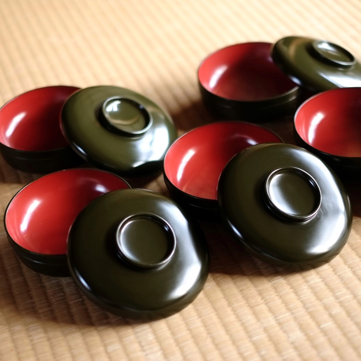 青漆内朱塗　布着蓋付平椀　5客セット　(明治初期)