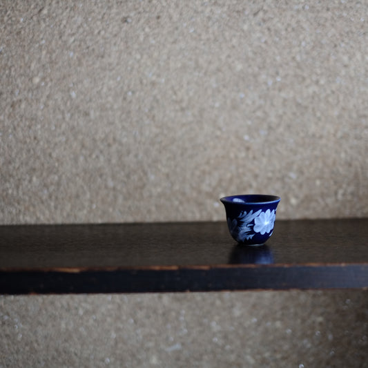 中国 瑠璃釉白泥 花文の盃 (煎茶器)