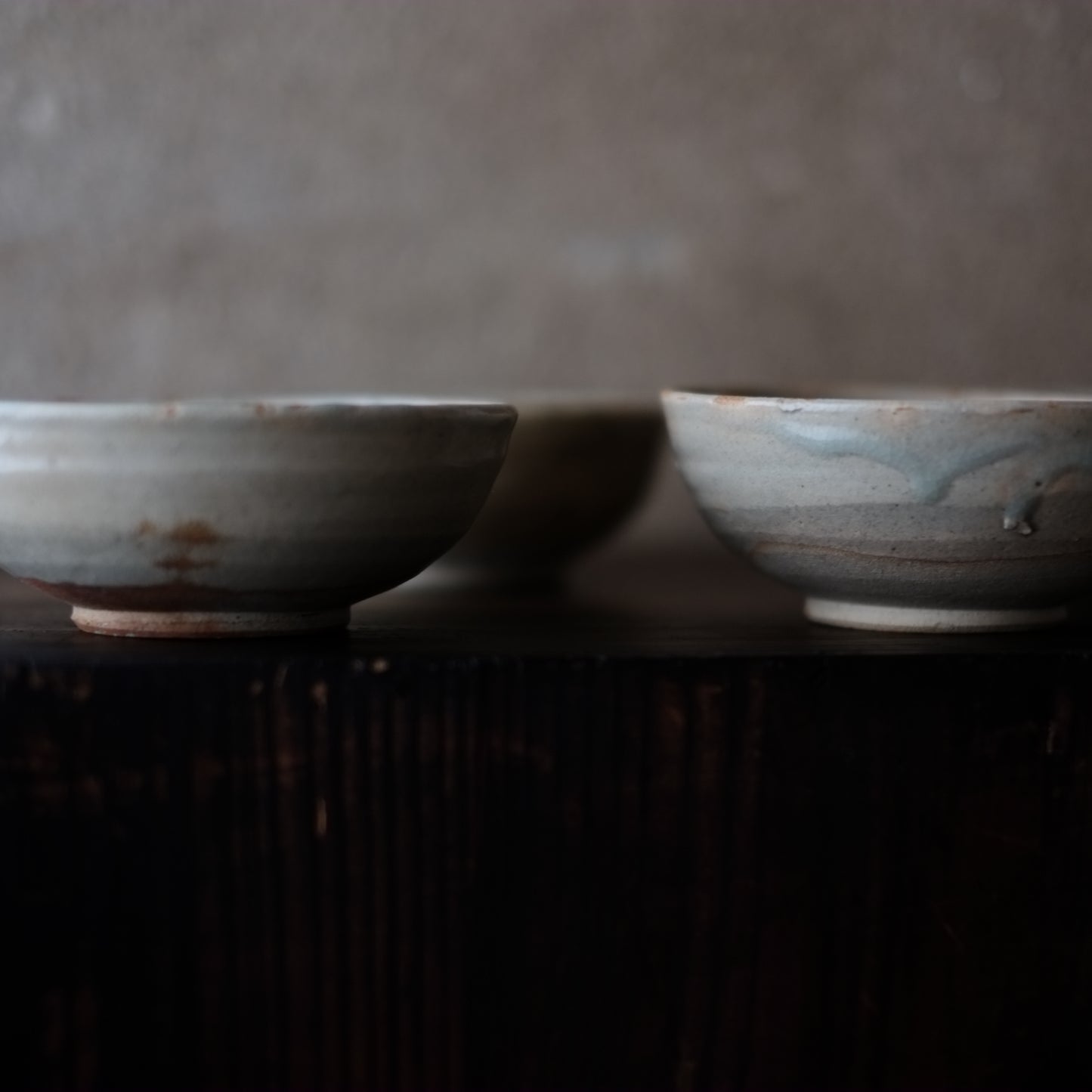 デッドストック　釉溜まりが魅力的な灰釉　深皿　（昭和期）