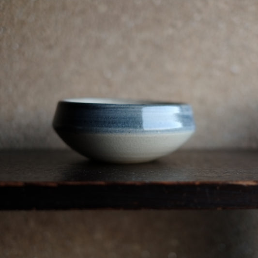 デッドストック 時代 下田焼 呉須輪線深鉢皿 (昭和期)