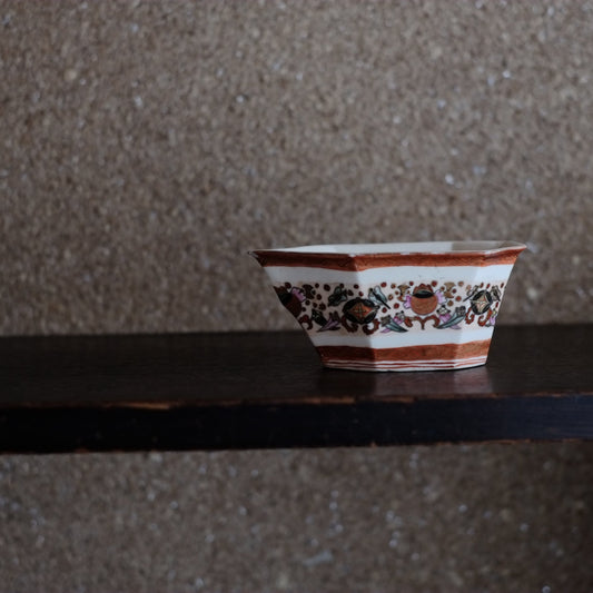 九谷焼 赤絵金蘭吉祥文 舟型片口 湯冷し (明治時代)