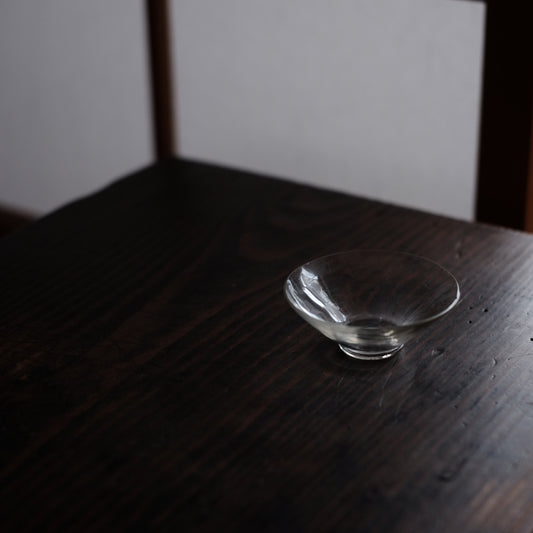 時代 宙吹きガラスの平盃 (大正〜昭和初期頃) 和ガラス