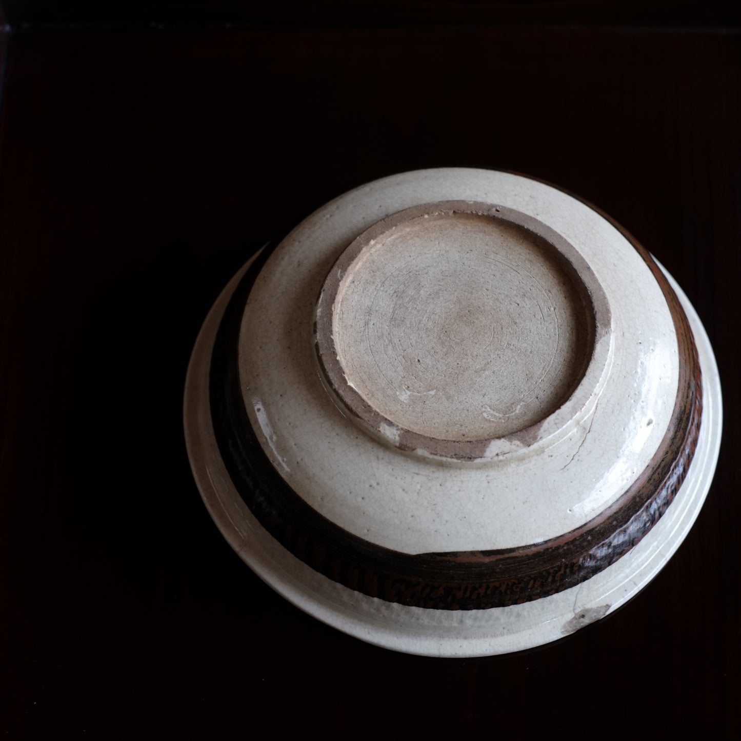 時代　鉄絵呉須梅文　大深鉢皿　(19世紀)