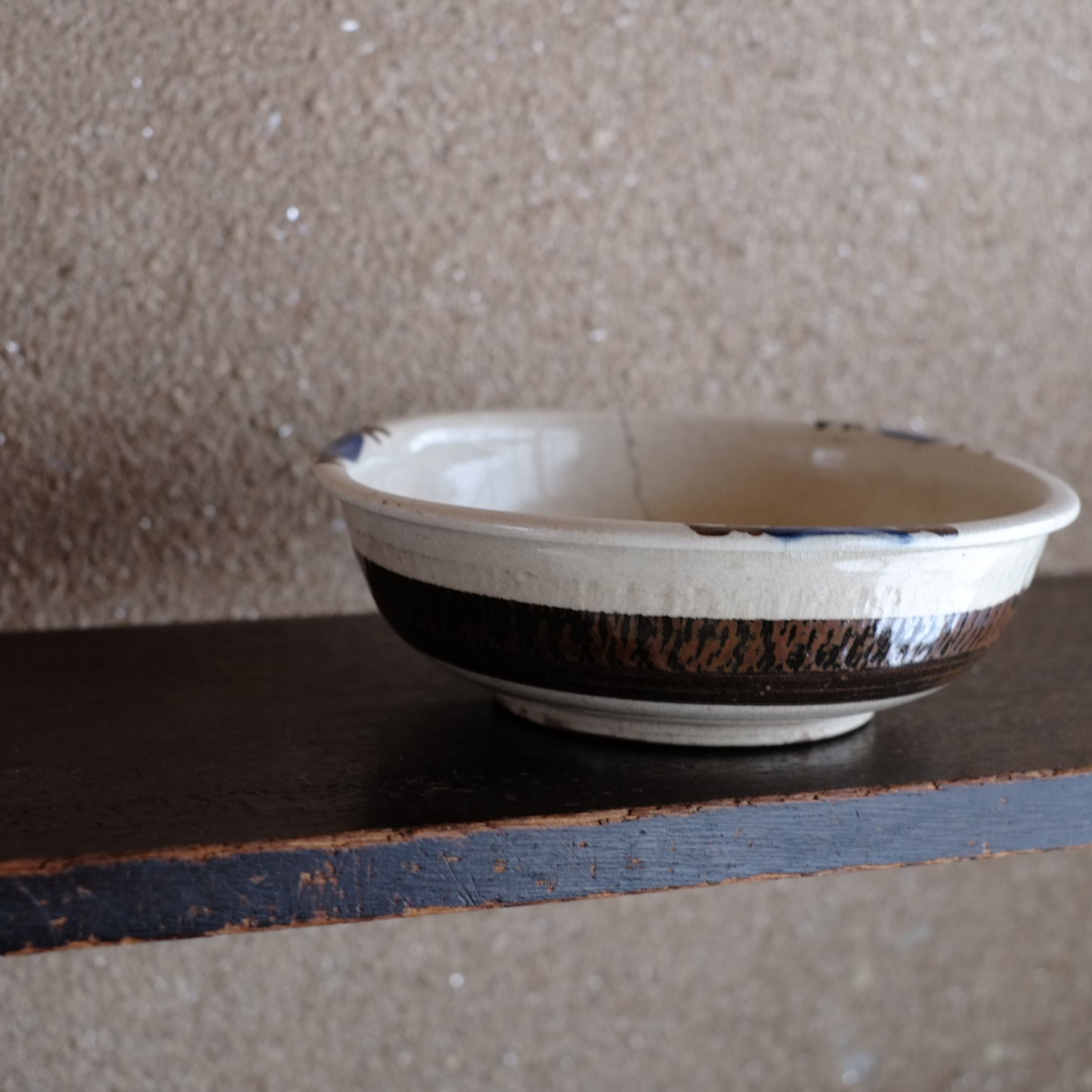 時代 鉄絵呉須梅文 大深鉢皿 (19世紀) – 逢季荘